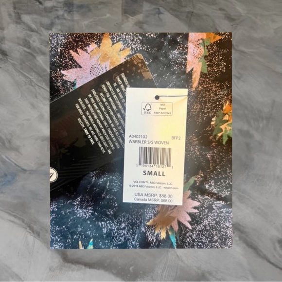 NWT Volcom Modern Fit All Over Print Pattern Button-Up Shirt Men - Picture 7 of 7